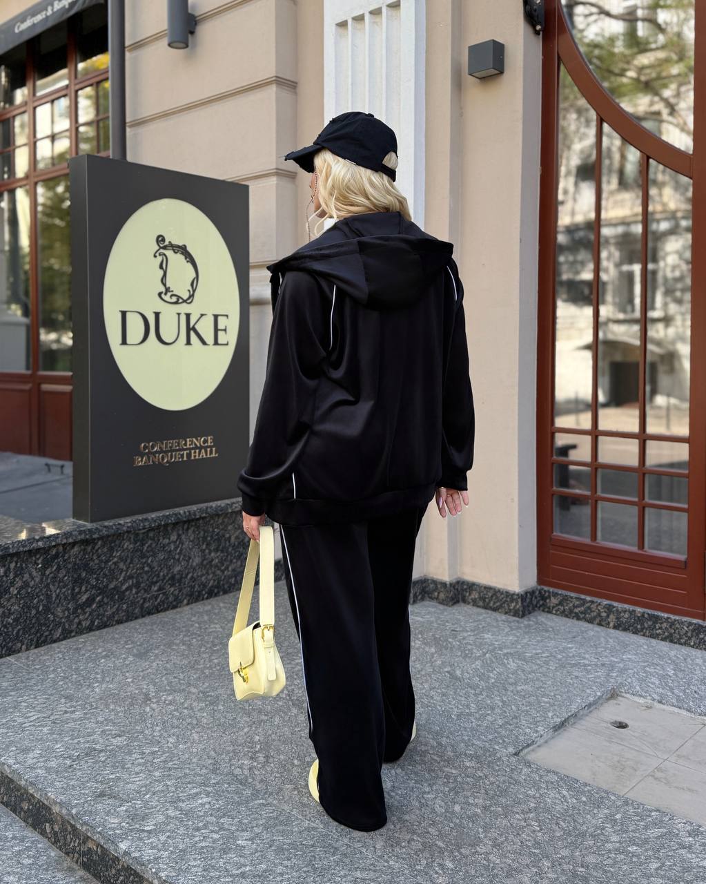 Костюм 16092502